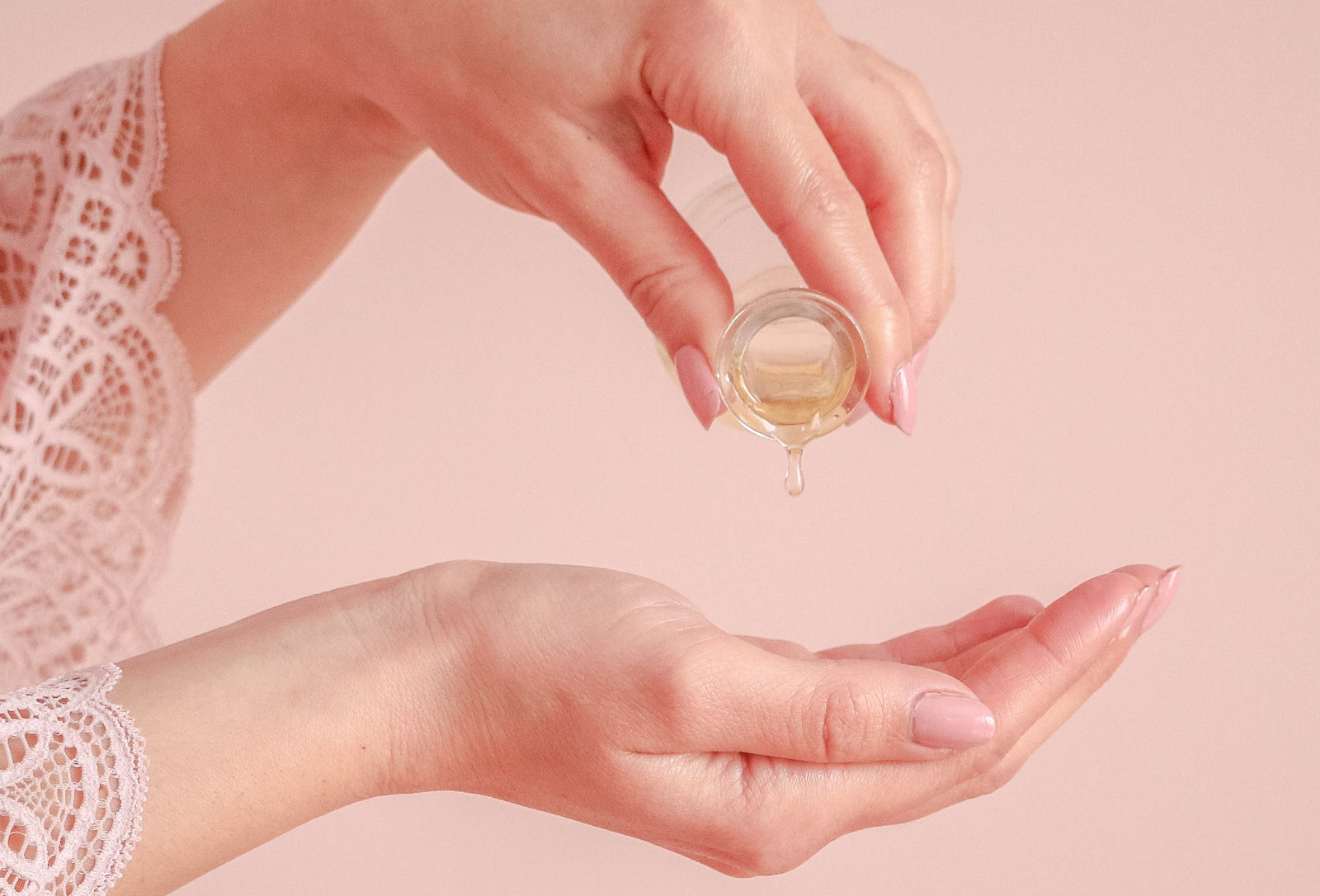 Welche heilenden Wirkungen hat das Rosenöl auf unseren Körper